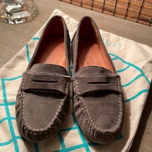 Gentle Souls driving moc taupe suede size 8M EUC!